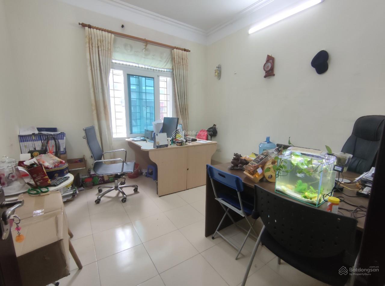 Văn phòng 15m² Hoàng Đạo Thành, Thanh Xuân - Giá thuê hợp lý, sẵn sàng làm việc!