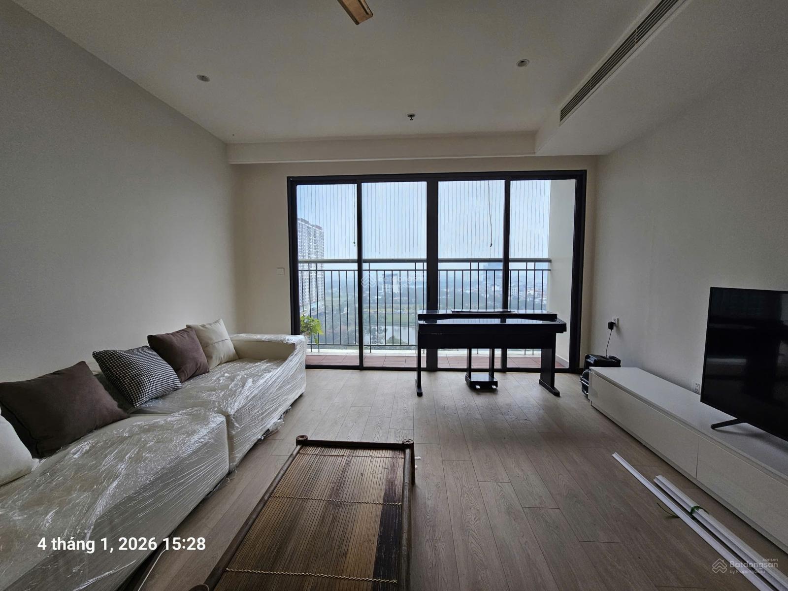 Cho thuê căn hộ góc 130m² view công viên Ngoại Giao Đoàn - Sẵn sàng ở ngay!