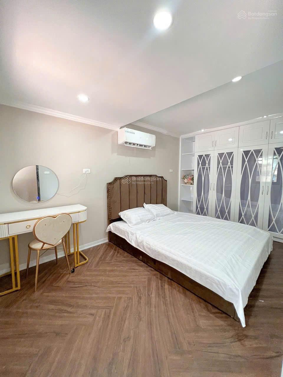 Cho thuê nhà Nguyễn Xiển 55m² x 7T - Thang máy, thông sàn kinh doanh!