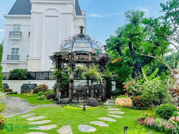 Biệt thự góc Bằng Lăng 09 Vinhomes Riverside 550m² - View sông, nội thất nhập khẩu