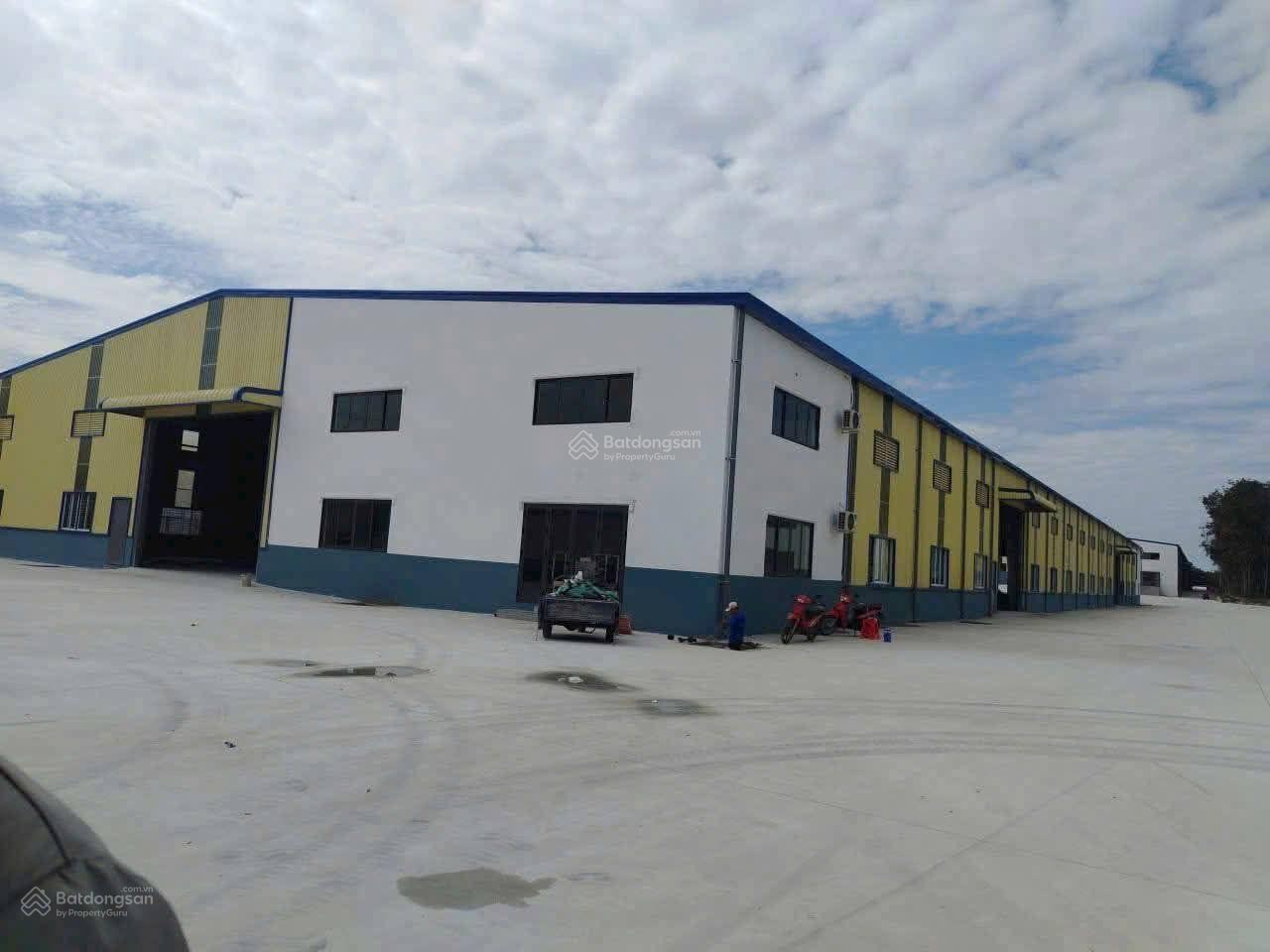 Cho thuê Kho xưởng Bàu Bàng 7900m² - Container thoải, sẵn sàng vận hành!