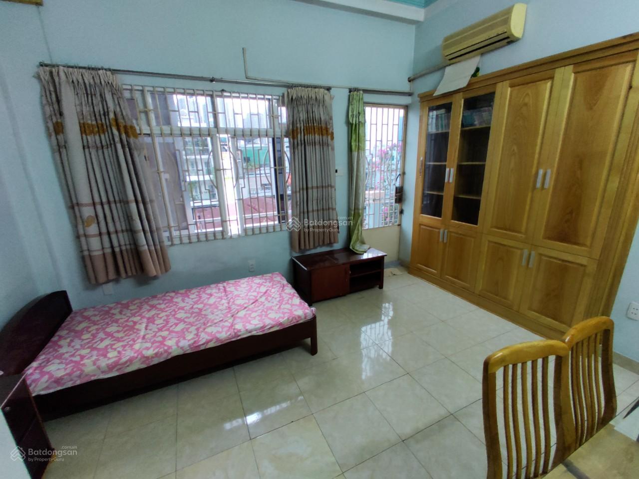 Phòng trọ Bình Thạnh 30m² - Full nội thất, hẻm ô tô, 5.5 triệu!