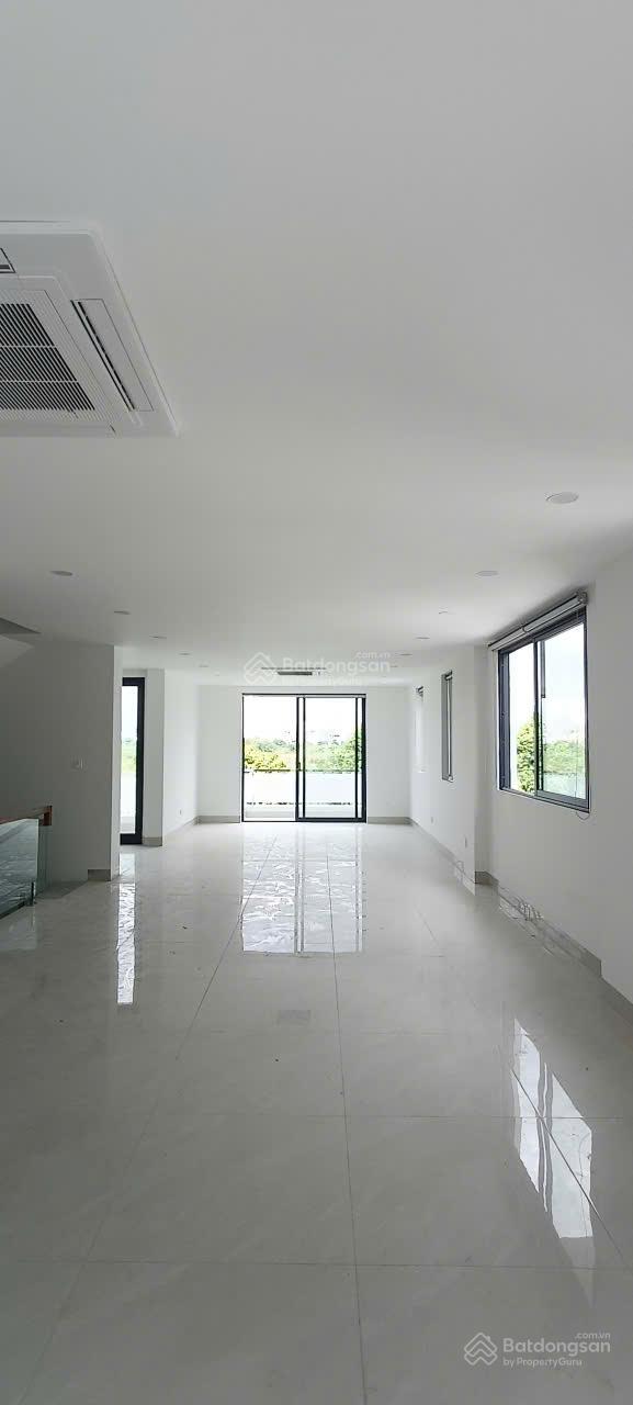 Văn phòng KĐT Dương Nội Hà Đông 100m² giá 12 triệu - Hầm xe rộng!