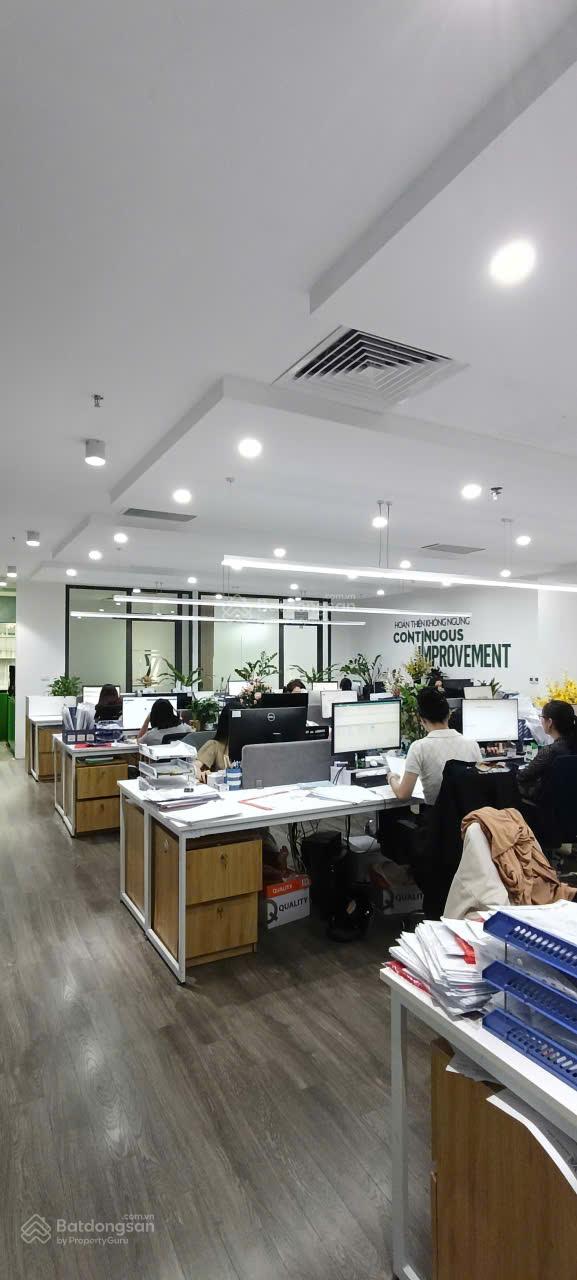 Cho thuê văn phòng ngã tư Vạn Phúc - Tố Hữu 270m² giá 32 triệu - Vị trí trung tâm!