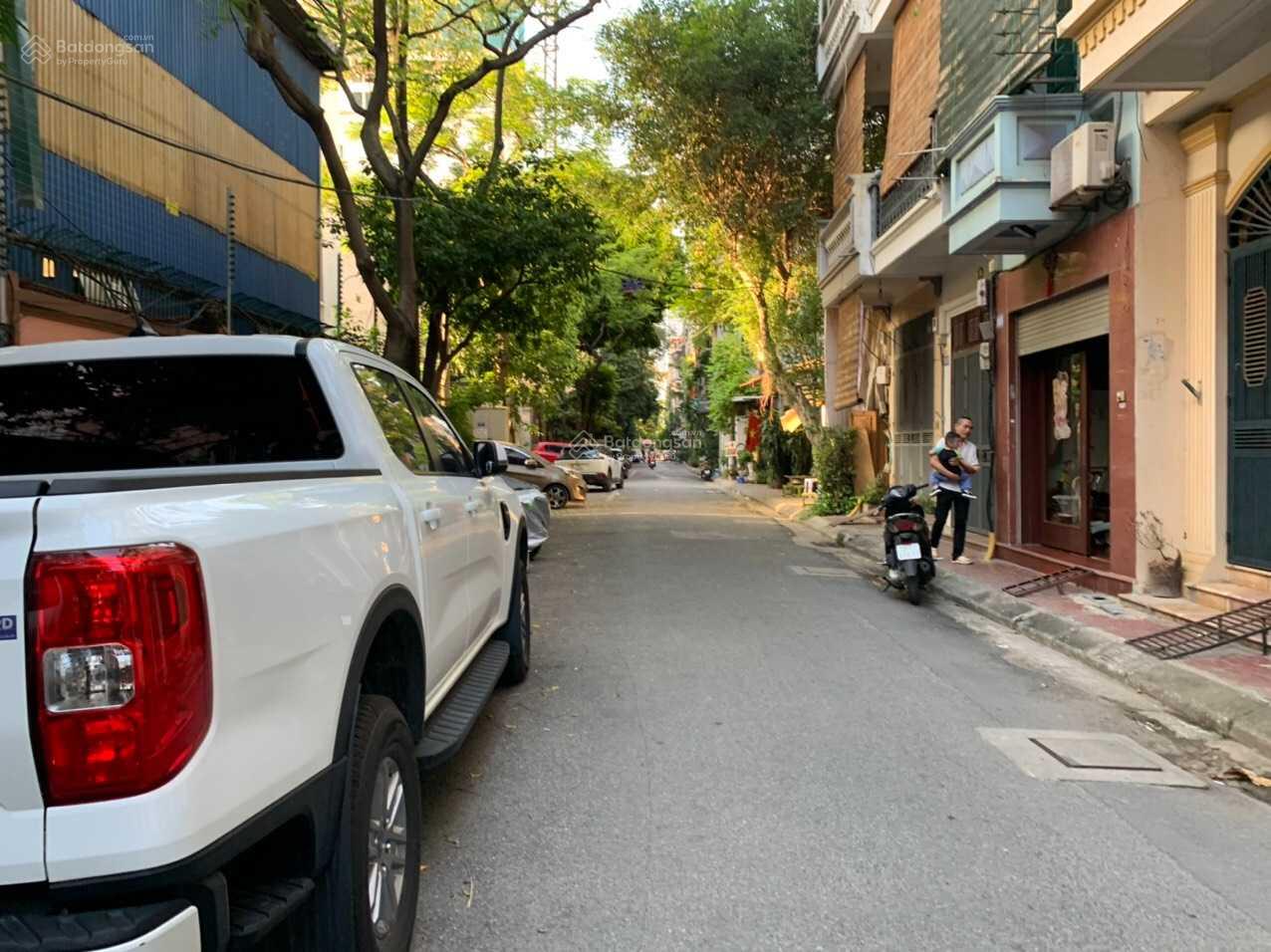 Cho thuê nhà riêng Nghĩa Tân Cầu Giấy 45m² - Ô tô vào tận nhà!