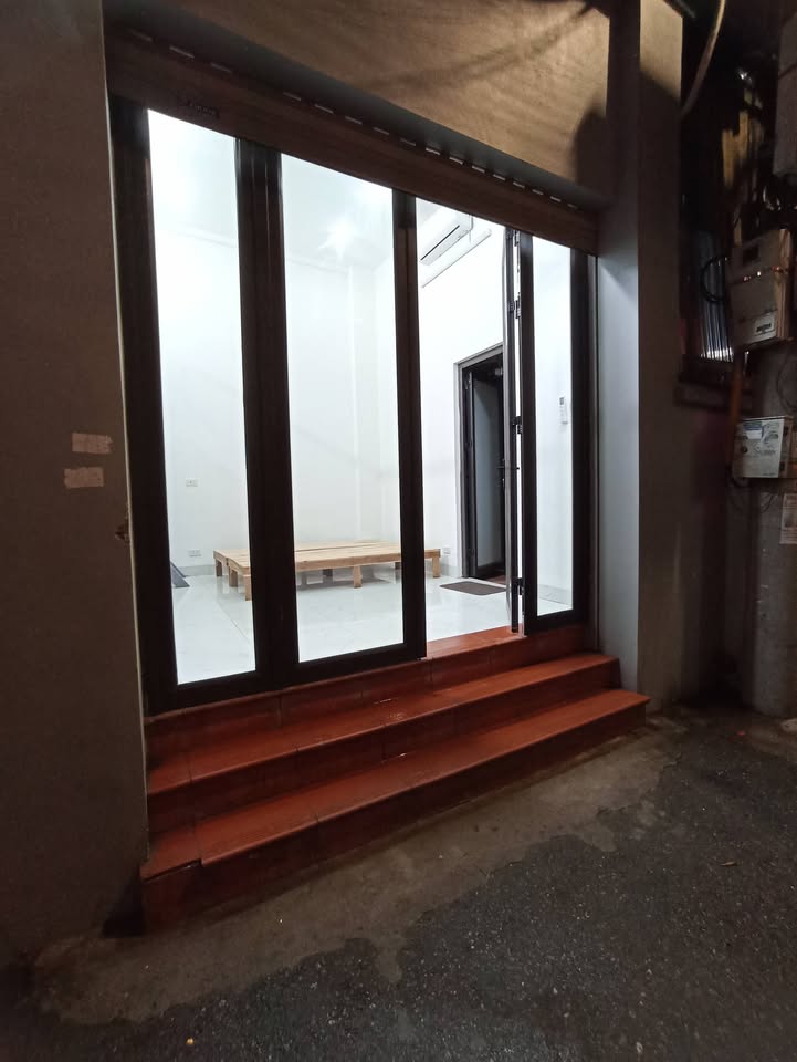 Phòng cho thuê Ngõ 296 Lĩnh Nam, Hoàng Mai - Full nội thất, ở ngay!