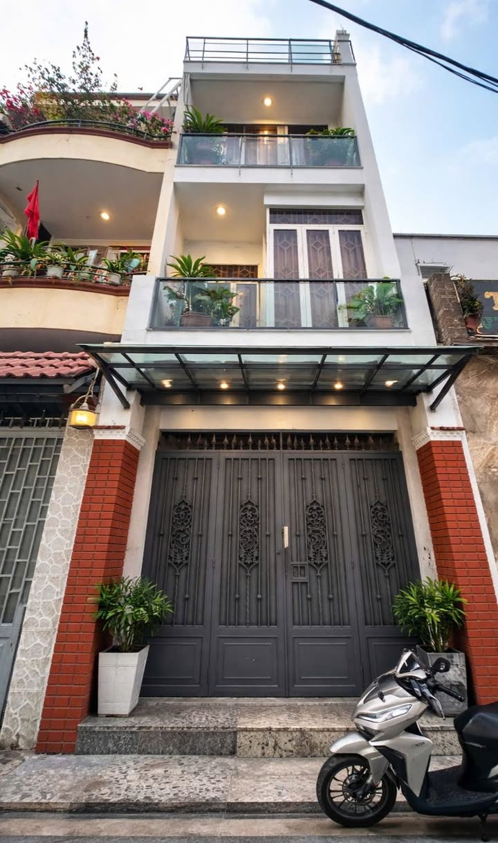 Nhà Nguyên Căn Trường Chinh, Tân Bình 90m² - Ô tô vào tận nhà!