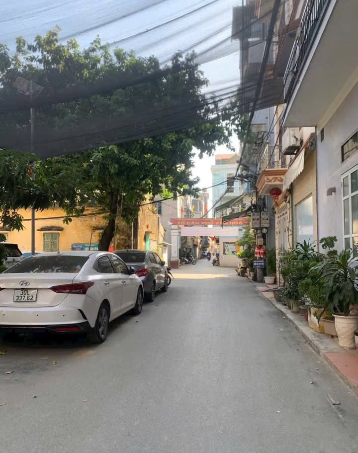 Nhà Mỗ Lao Hà Đông 30m² 5 Tầng - Ô tô đỗ cửa, Gần ĐH Lớn