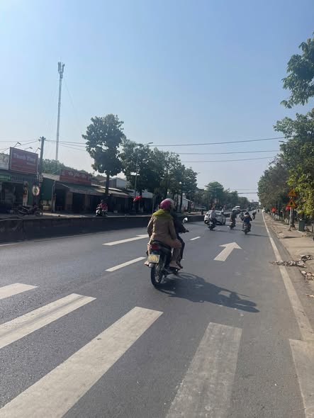 Bán đất mặt tiền Nguyễn Tất Thành 250m² - Vị trí kinh doanh sầm uất