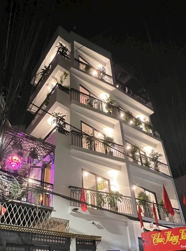 Cho thuê căn hộ 40m² Nguyễn Khoái, Hoàng Mai - Nội thất đủ, giá 6 triệu