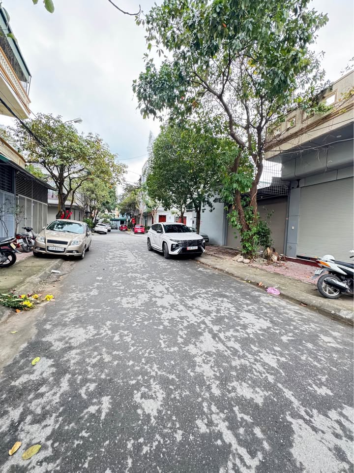 Bán nhà Phường Phú Sơn 90m² giá 4 tỷ - Vị trí đẹp gần Hồ Đồng Chiệc