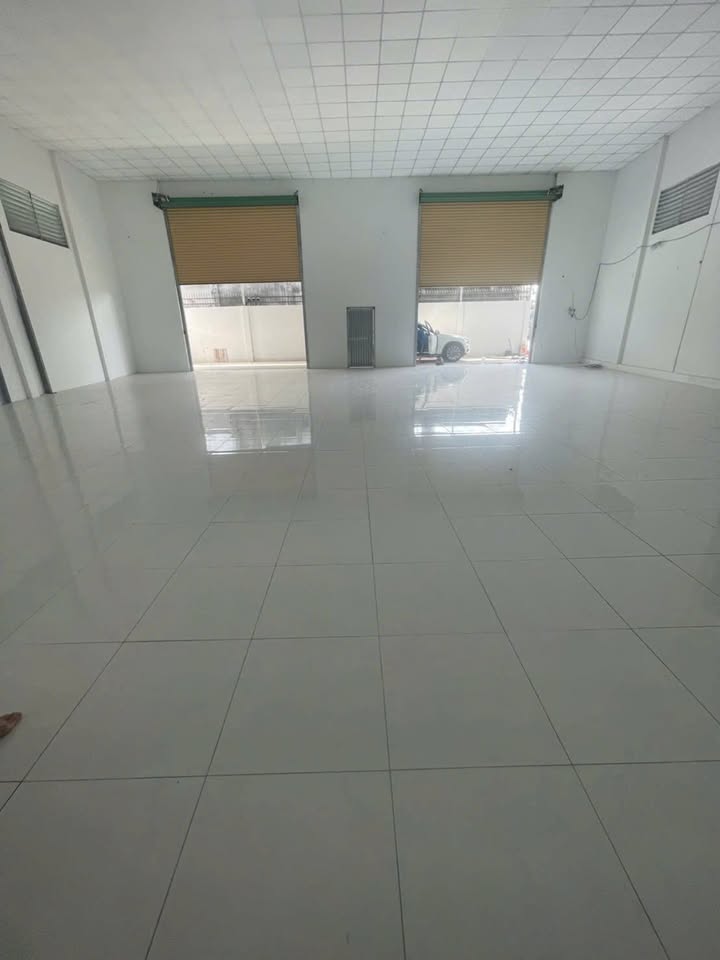 Cho thuê kho xưởng Hóc Môn 600m² giá 25 triệu - Hoạt động ngay!