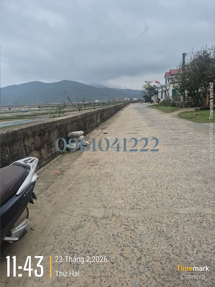 Đất nền Cẩm Lĩnh Cẩm Xuyên 300m² - Sổ đỏ chính chủ bám biển!