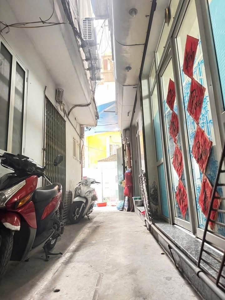 Nhà 6 tầng Đống Đa 22m² - 4.75 Tỷ, Ngõ Rộng, Sổ Đỏ Chính Chủ