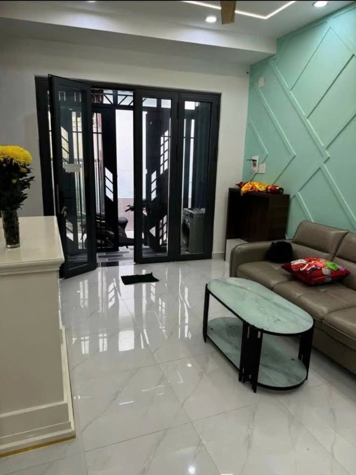 Nhà 2PN Âu Dương Lân Q8 - Hẻm Xe Ba Gác - Giá 11.5 Triệu/Tháng