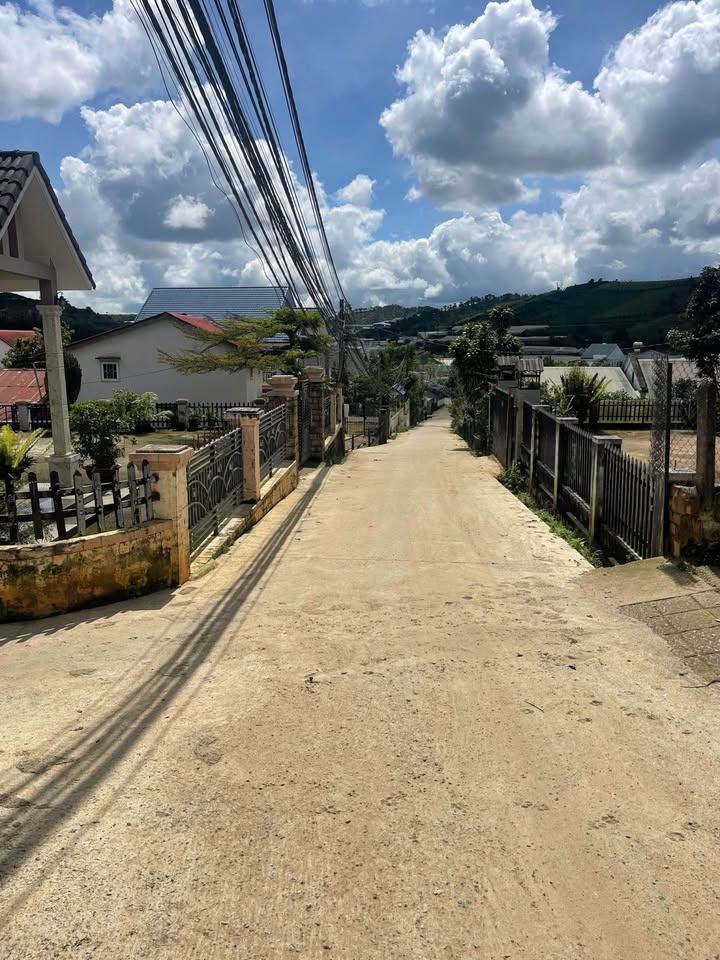 Đất Nền Sổ Riêng Trung Tâm P.Langbiang, Đà Lạt - 300m² Giá 3.6 Tỷ