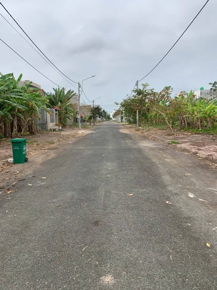 Đất Nền 80m² Sổ Hồng Sẵn, Trung Tâm Hành Chính Xã Nhơn Ái