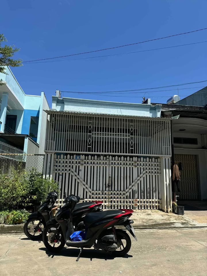 Nhà riêng Trần Hữu Trang, TP Kon Tum 154m² - Sổ hồng sẵn, vị trí đẹp!