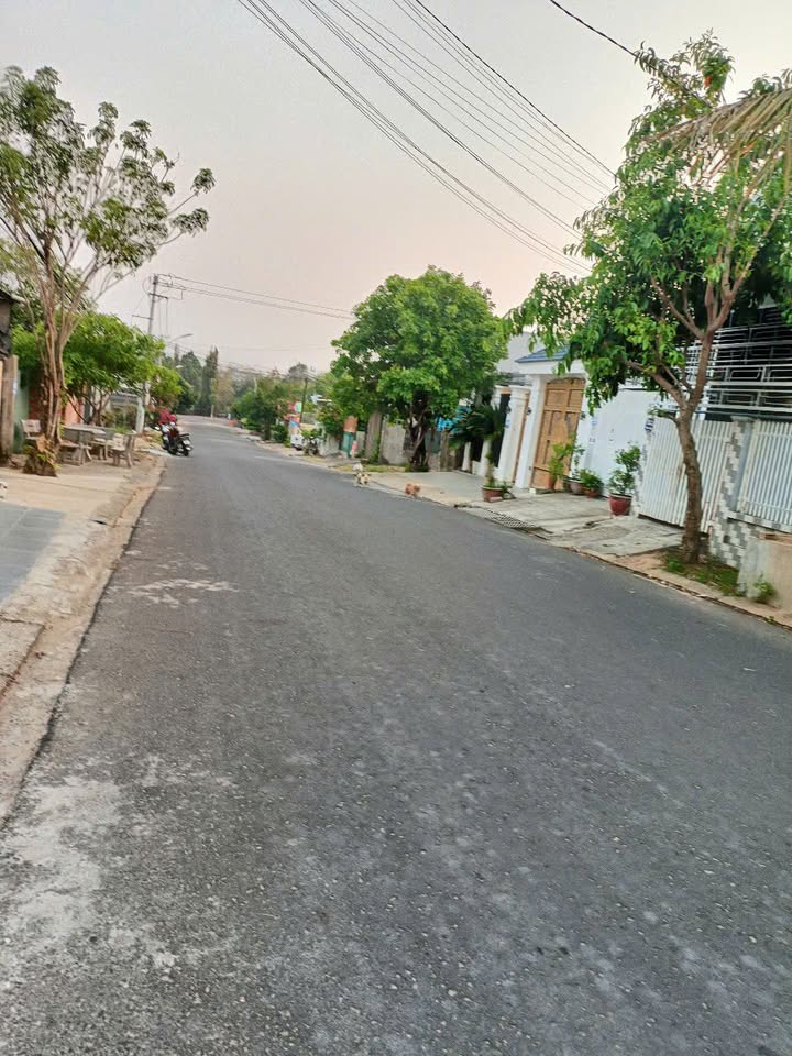 Đất nền Thu Bồn Kon Tum 196m² giá 1 tỷ - Đất thổ cư 100%