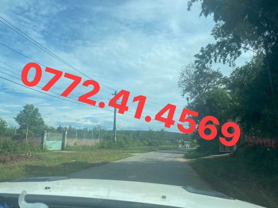 Lô đất Thôn 6 Đăk Cấm, Kon Tum 420m² - Đường to ô tô