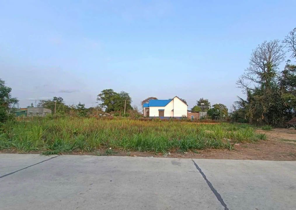 Đất nền Kon Tum 105m² giá 300 triệu - Tiềm năng tăng giá!