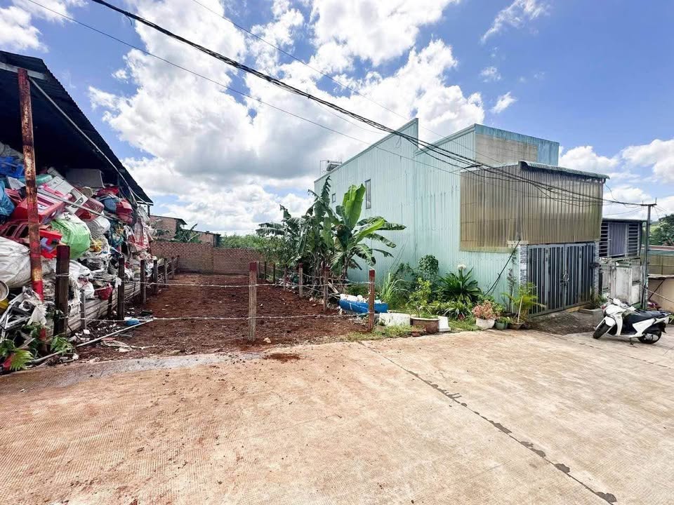 Đất nền Hẻm Chinh Hoàng Sa, Đắk Tô - 90m² Sổ Đỏ Giá Tốt