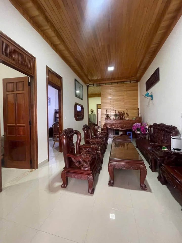 Nhà Mặt Tiền Lê Văn Tám, Kon Tum - 242m², Kinh Doanh/Ở Đều Tuyệt