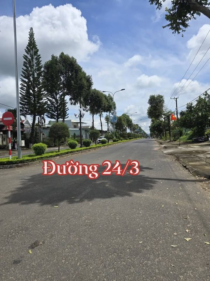 Bán Đất Lô Góc 2 Mặt Tiền Đường 24/3 Đăk Hà - 270m² Giá 1 Tỷ