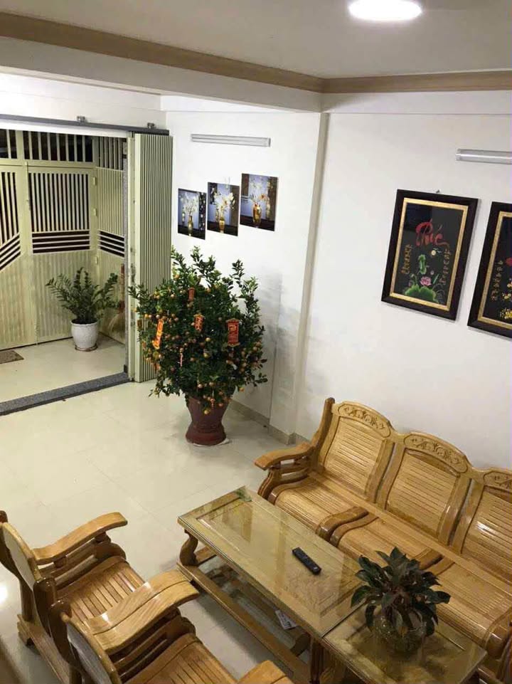 Nhà 3 Tầng 60m² Bùi Thị Xuân Kon Tum - Kinh Doanh Đắc Địa