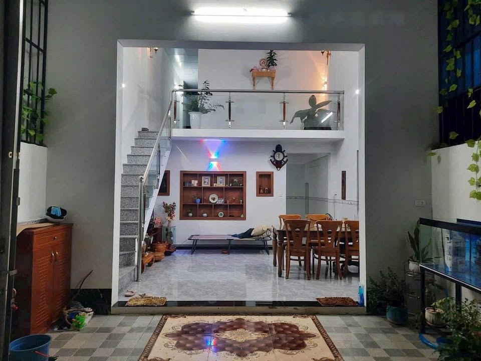 Nhà riêng Kon Tum 62m² giá 1 tỷ - Vị trí đẹp, ô tô vào tận nhà!