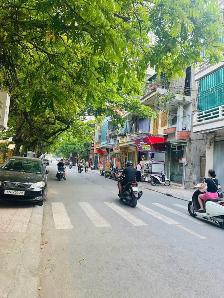 Nhà 3 tầng Hoàng Công Chất 64m² 5 tỷ - Chính chủ bán