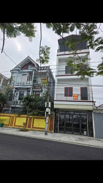 Bán nhà mặt tiền TP Ninh Bình 100m² giá 7 tỷ - Kinh doanh đỉnh!