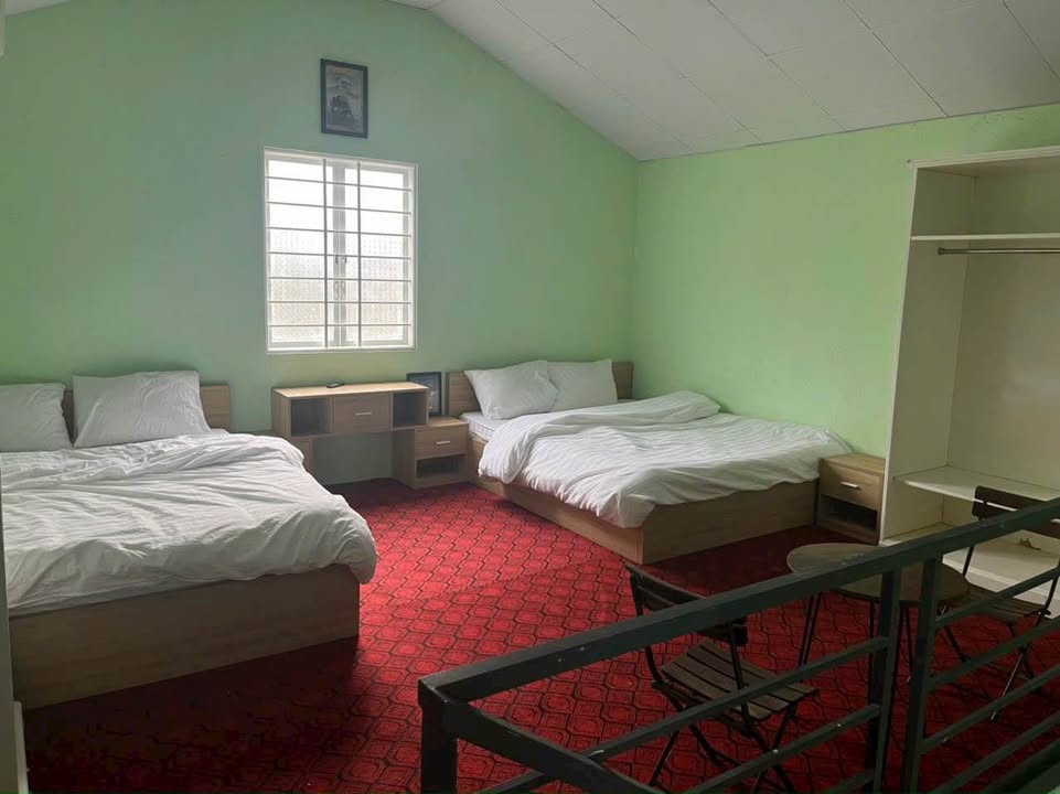 Nhà Đà Lạt 210m² Cửa Ngõ Đèo Prenn - Sổ Đỏ Sẵn Sàng - Giá 3.1 Tỷ