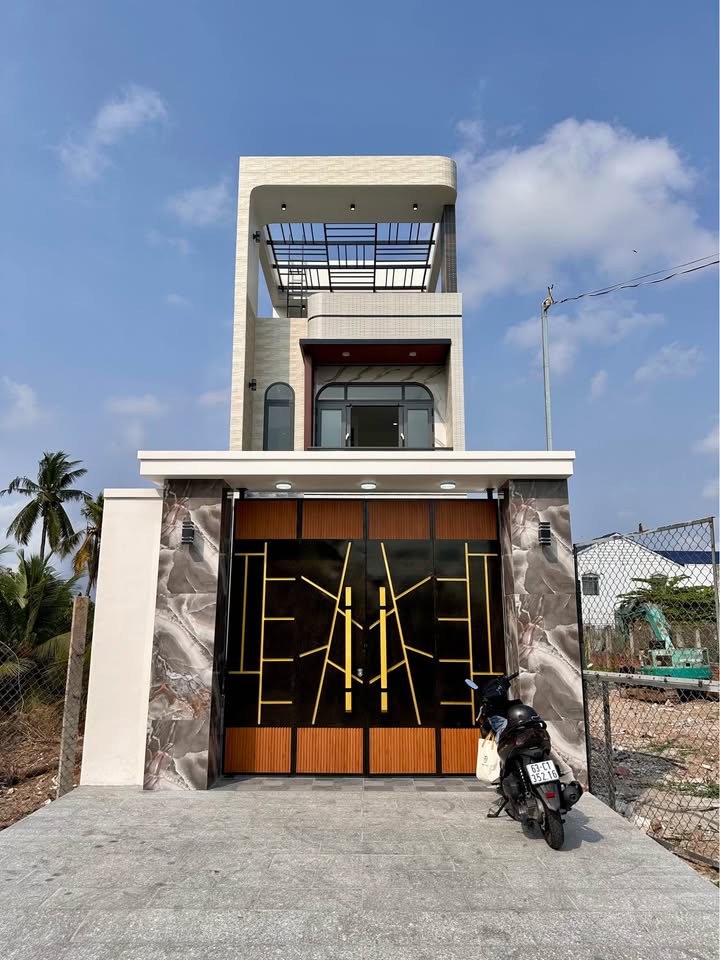 Bán Nhà Phường 9 Mỹ Tho 115m² 3.98 Tỷ - Ô Tô Vào Tận Nhà Sẵn Sàng Ở Ngay!