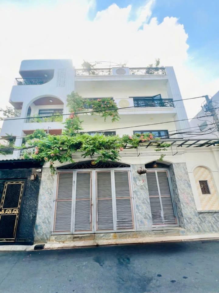 Nhà Mặt Tiền Nguyễn Sơn Tân Phú 212m² - Giá Giảm Sâu 6.4 Tỷ