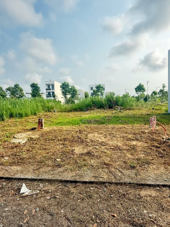 Đất nền KDC Hồng Loan Cần Thơ - 160m² Hướng Tây Nam - Giá 2.1 Tỷ