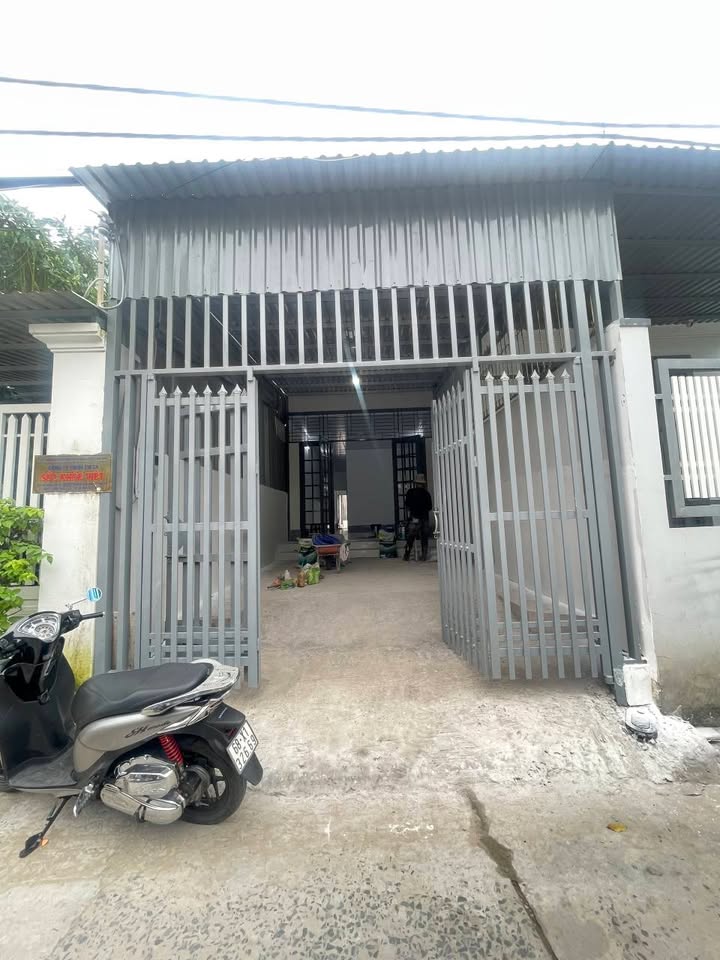 Nhà Riêng 112m² Hẻm CMT8 Cần Thơ - Ô tô vào tận nhà, giá 5 triệu!