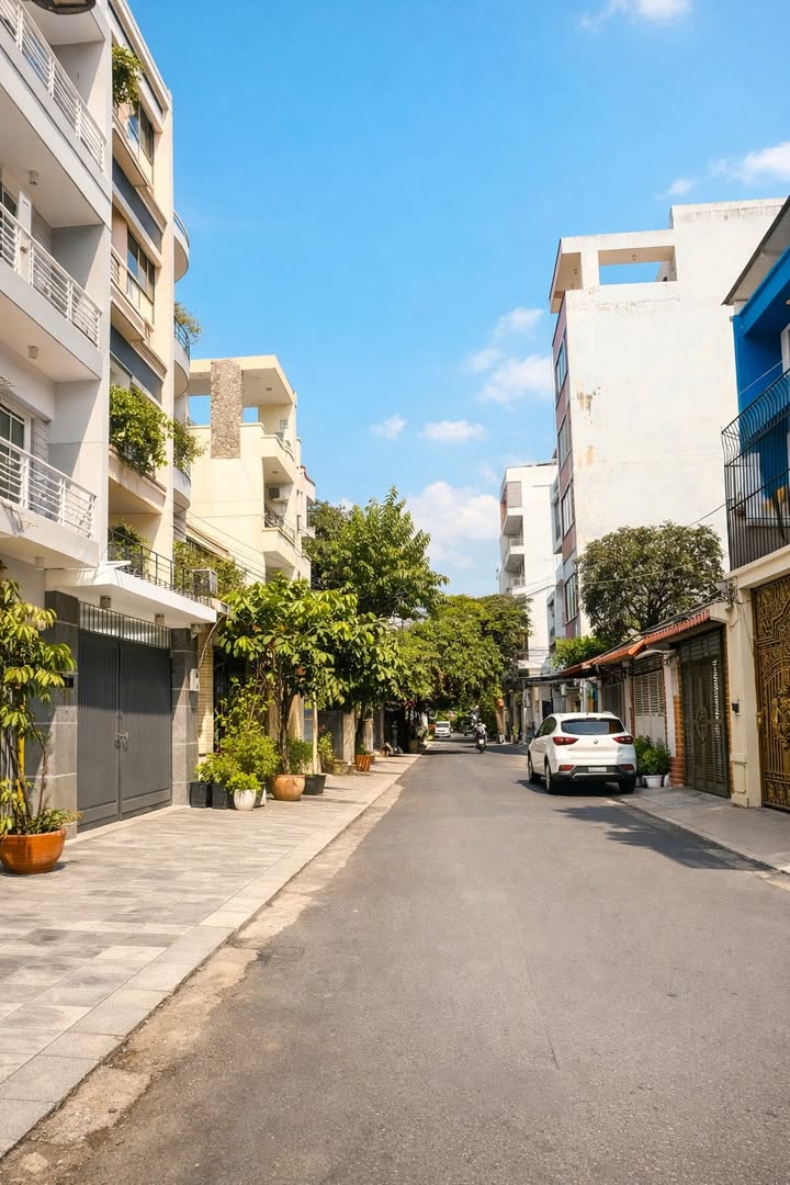 Bán Đất Quận 10 235m² - Vị Trí Đắc Địa Ngay Sát Vạn Hạnh Mall