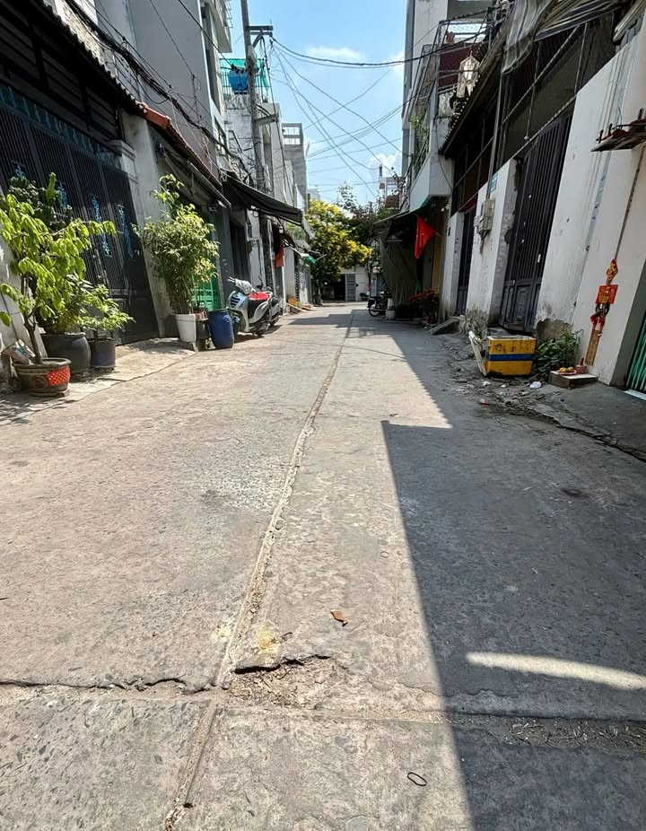 Nhà riêng Đường số 10 Lê Văn Quới Bình Tân 72m² - Ô tô vào tận nhà!