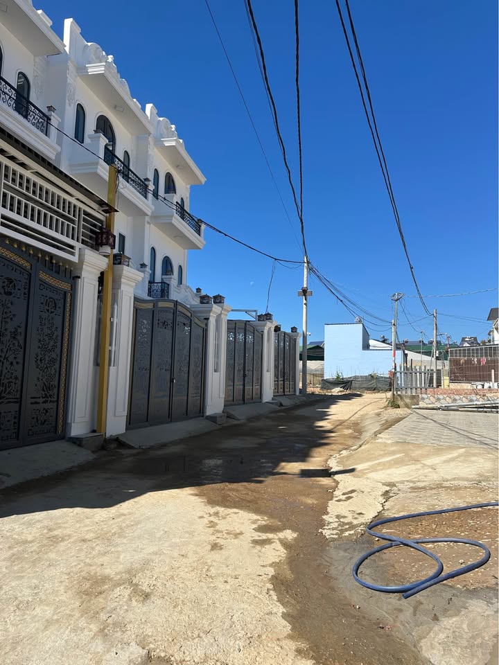 Đất Nền 2 Mặt Tiền Lạc Dương 100m² - Sổ Riêng Giá Tốt