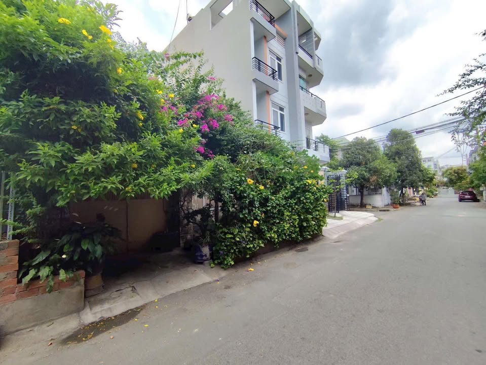 Nhà Phố Hiệp Bình Chánh 128m² giá 15 tỷ - Đầu tư sinh lời!