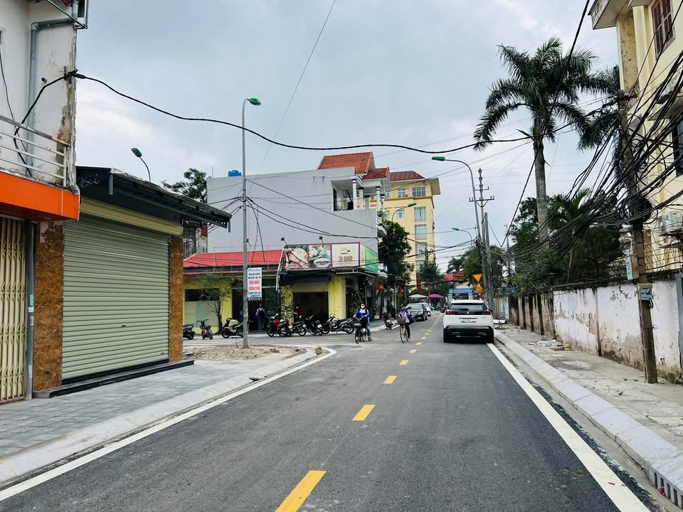 Nhà 90m² Hưng Hà - Vị trí Kinh doanh Đắc địa, Sẵn sàng ở ngay