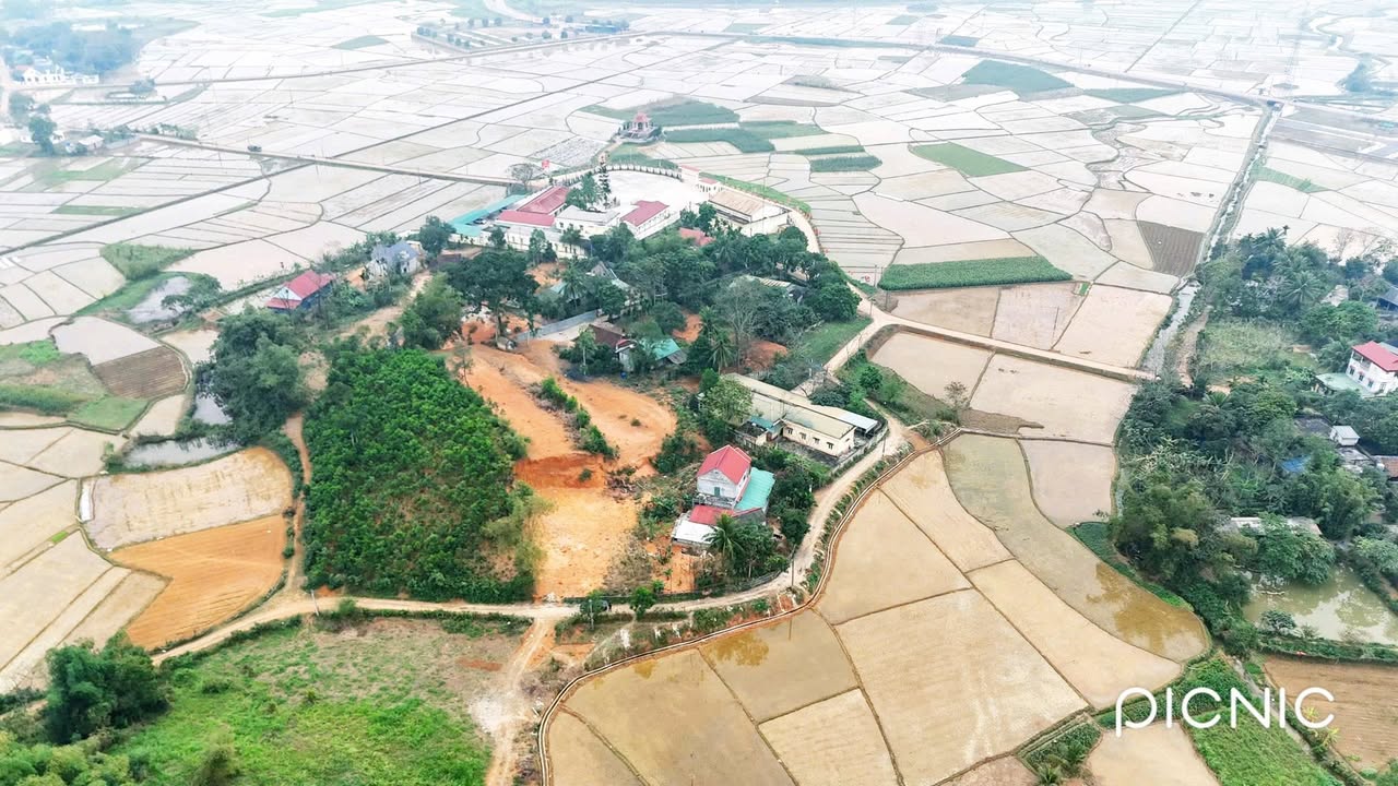 Đất nền Lạc Sơn, Hòa Bình 150m² - Nghỉ dưỡng lý tưởng, view hồ!