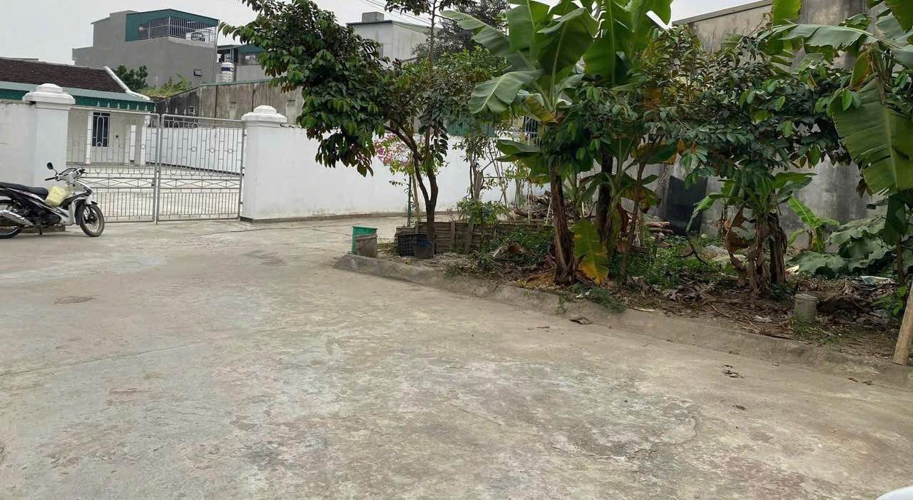 Bán Đất Góc Đẹp 76m² MT 5.6m Nguyễn Trãi, Thanh Hóa - Giá 2.x Tỷ