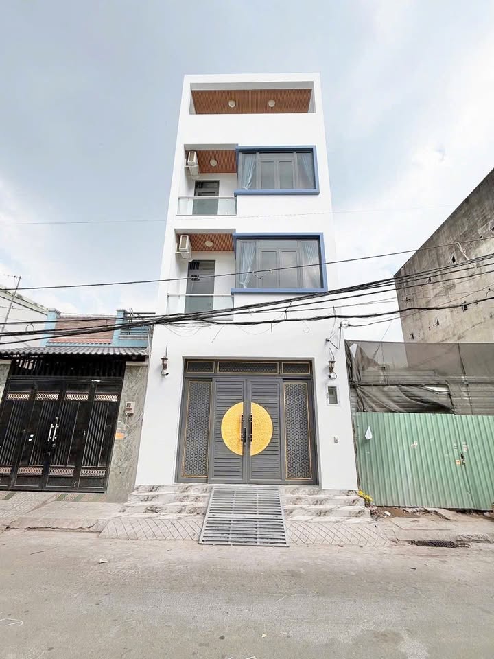 Nhà riêng Tỉnh Lộ 10 Bình Tân 90m² giá 18 triệu - Ô tô vào tận nhà!