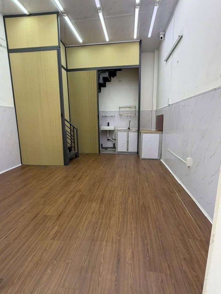 Nhà Trường Chinh, Tân Bình 32m² giá 7 triệu - Ô tô vào tận nhà!