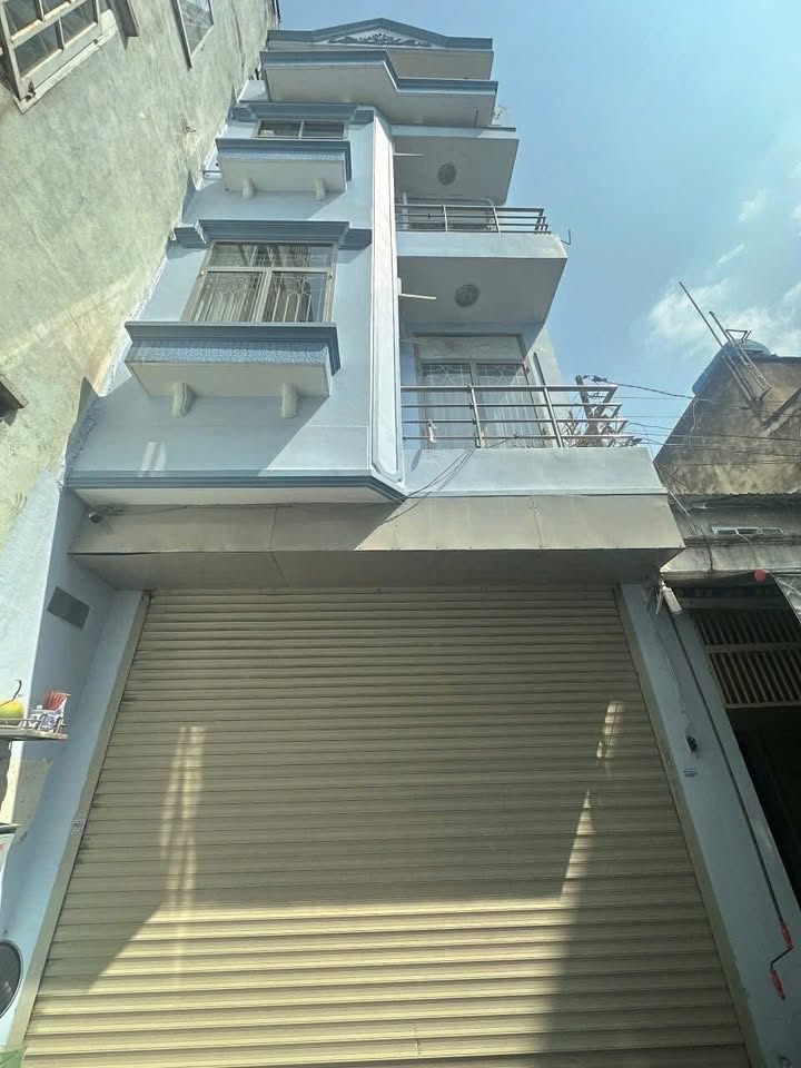 Cho thuê nhà 4 tầng hẻm 4m Thoại Ngọc Hầu, Tân Phú - 11 triệu/tháng