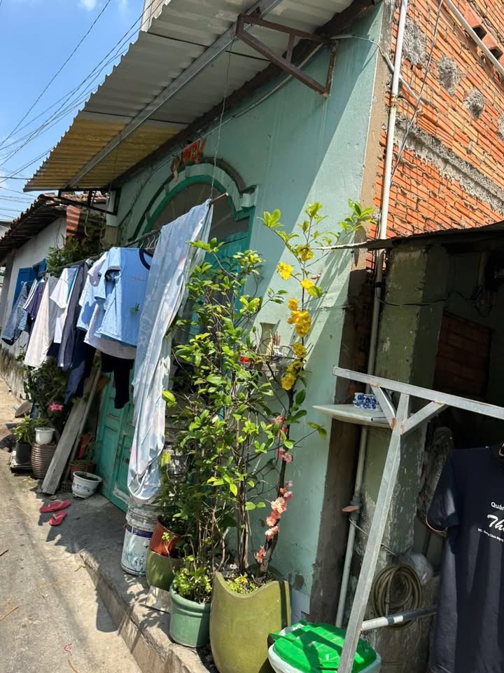 Nhà Gác Lửng Chánh Nghĩa, TDM - 23m² Sổ Đỏ Giá 800 Triệu