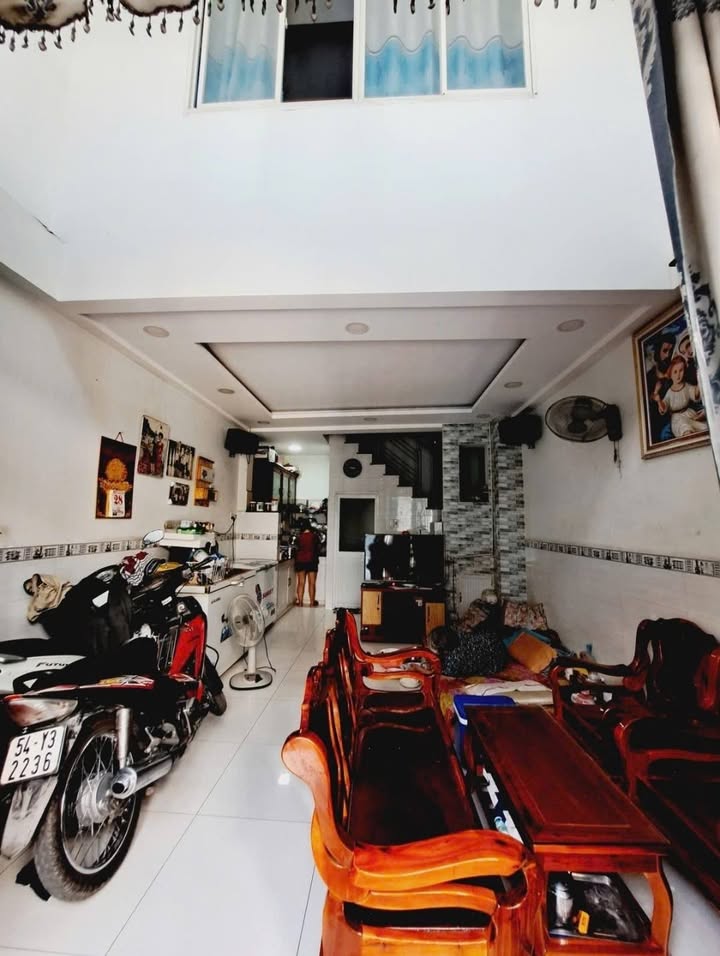 Nhà Số 11 Bình Tân 32m² giá 3,95 tỷ - Chính chủ bán