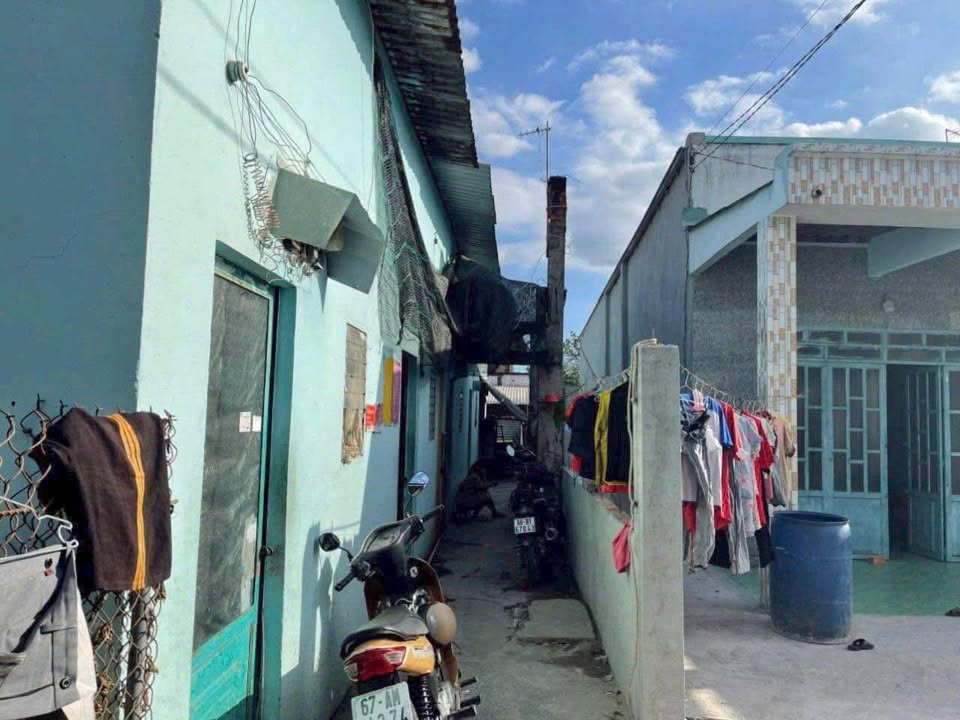 Bán Gấp Nhà Trọ 100m² Phường Khánh Hậu, Tân An - 5 Phòng, Thu Nhập 5 Triệu/Tháng